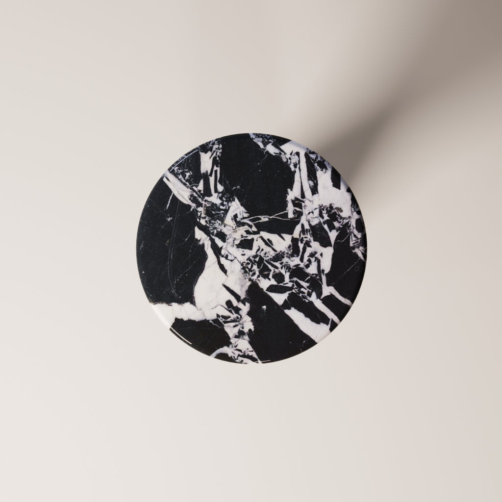 Noir Antique