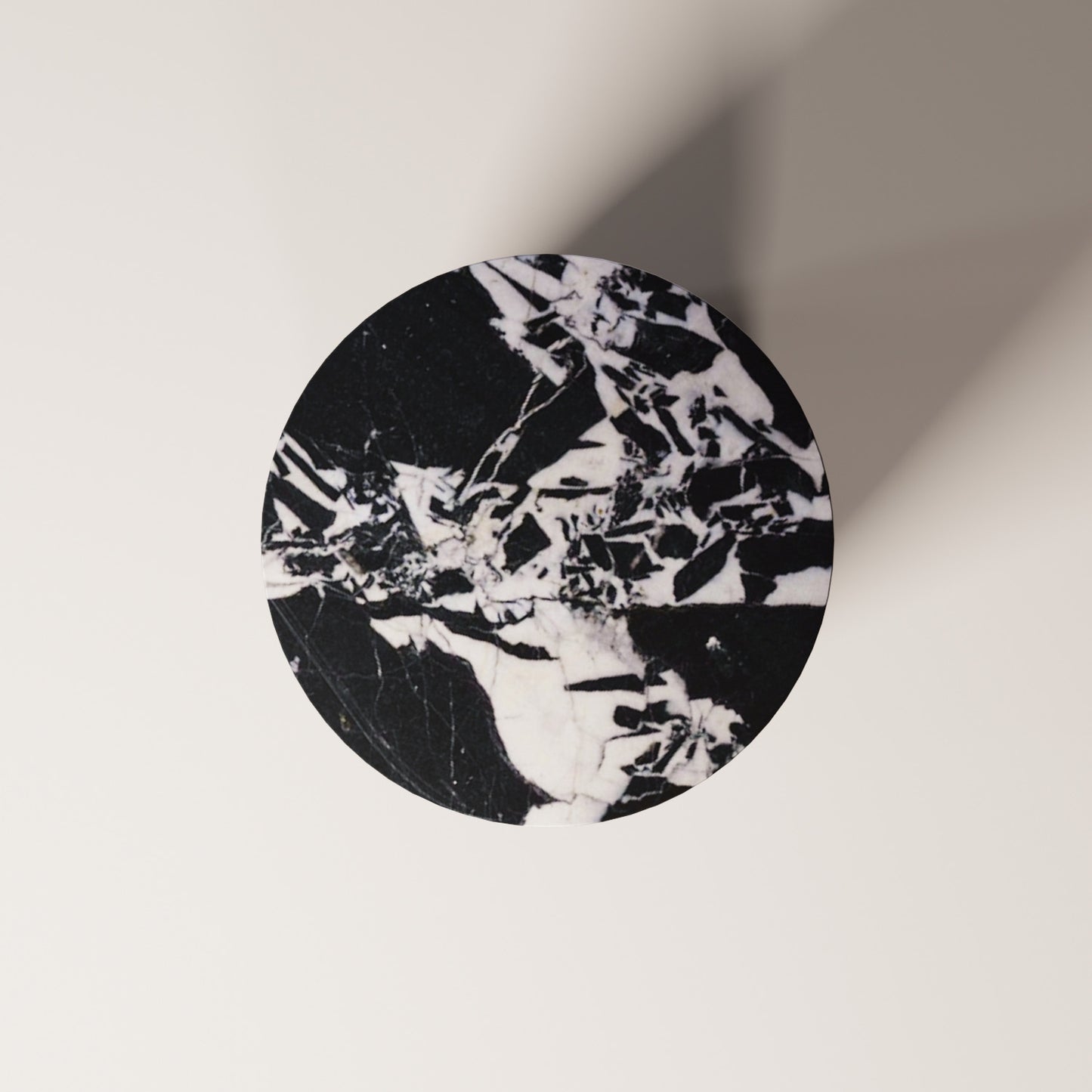 Noir Antique