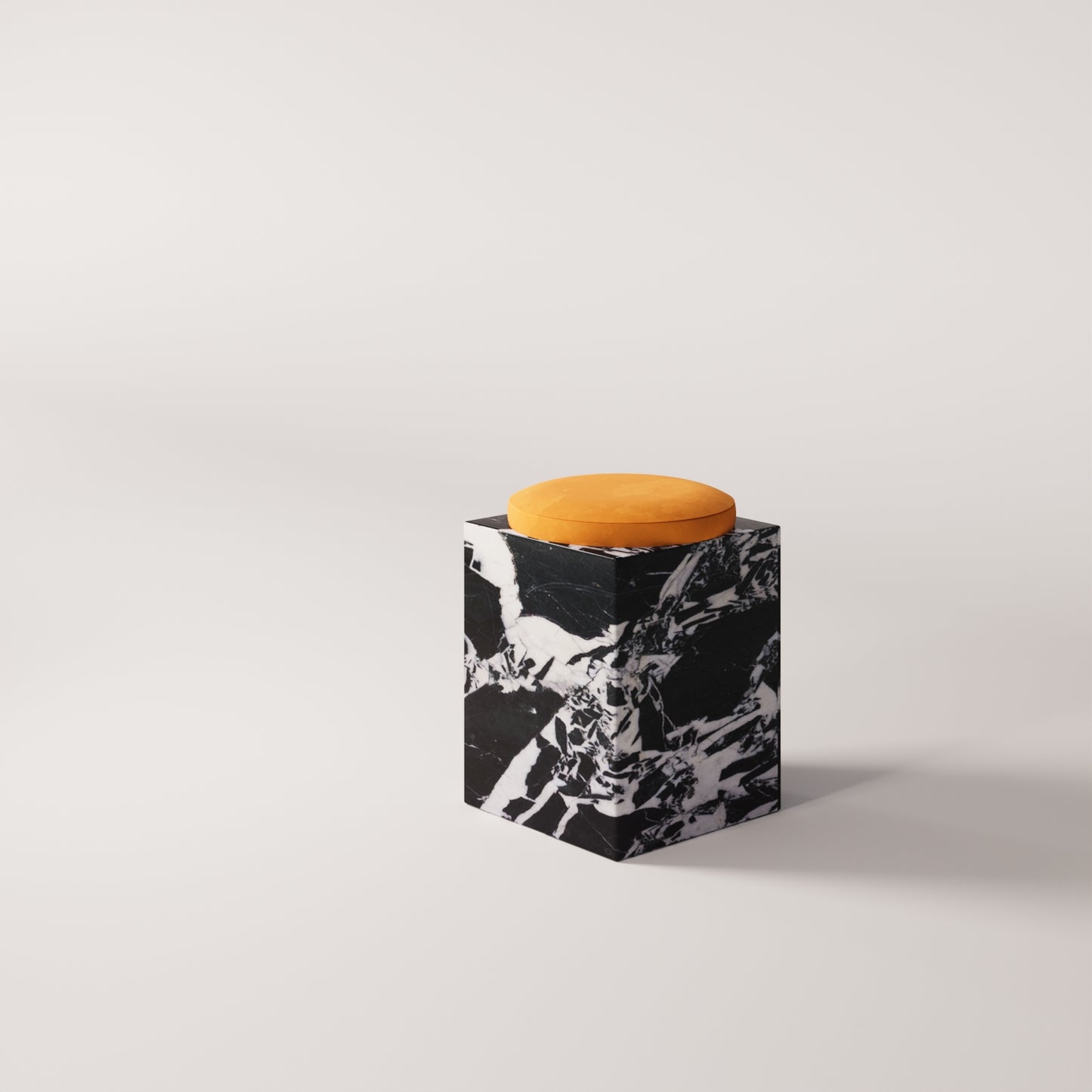 Noir Antique