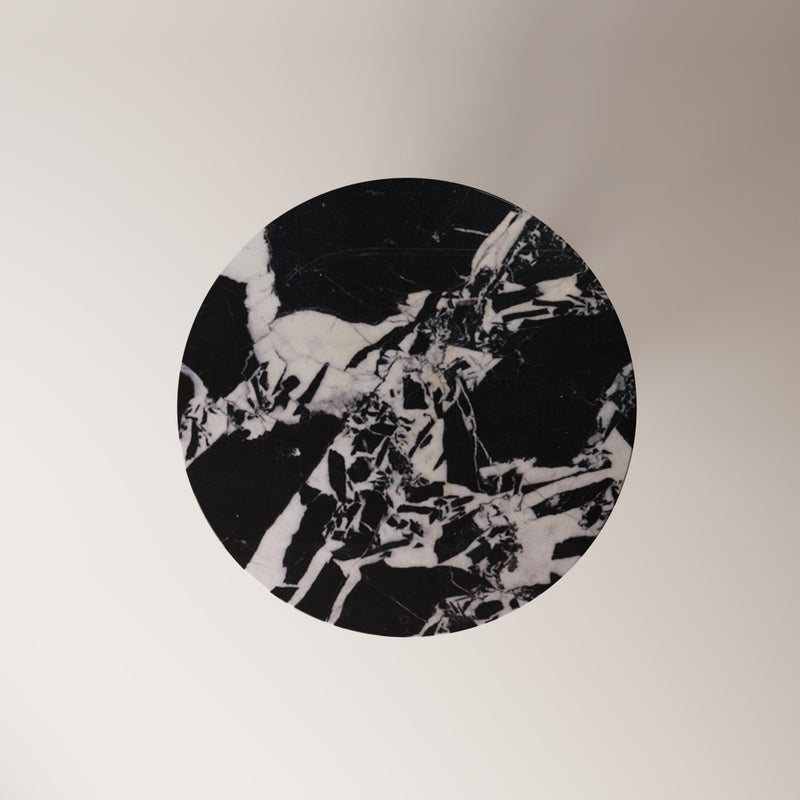 Noir Antique