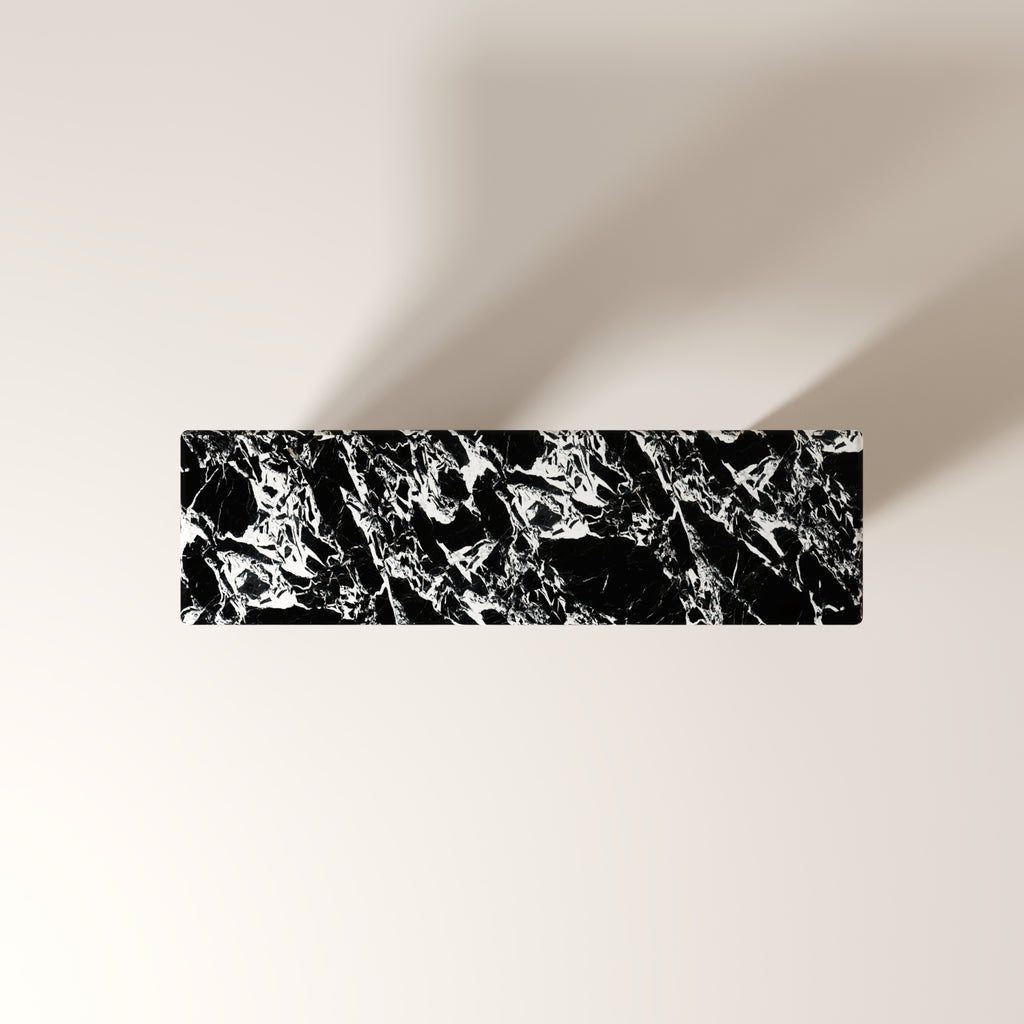 Noir Antique