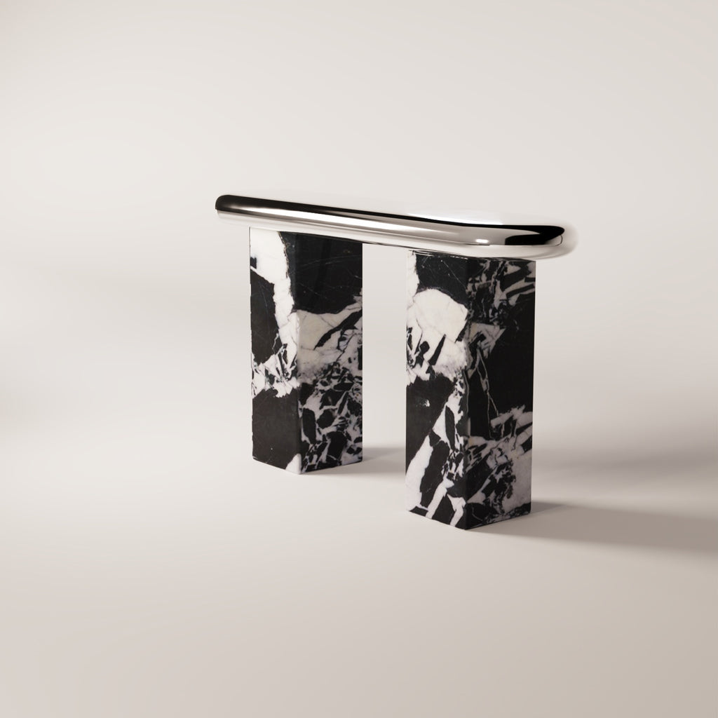 Noir Antique
